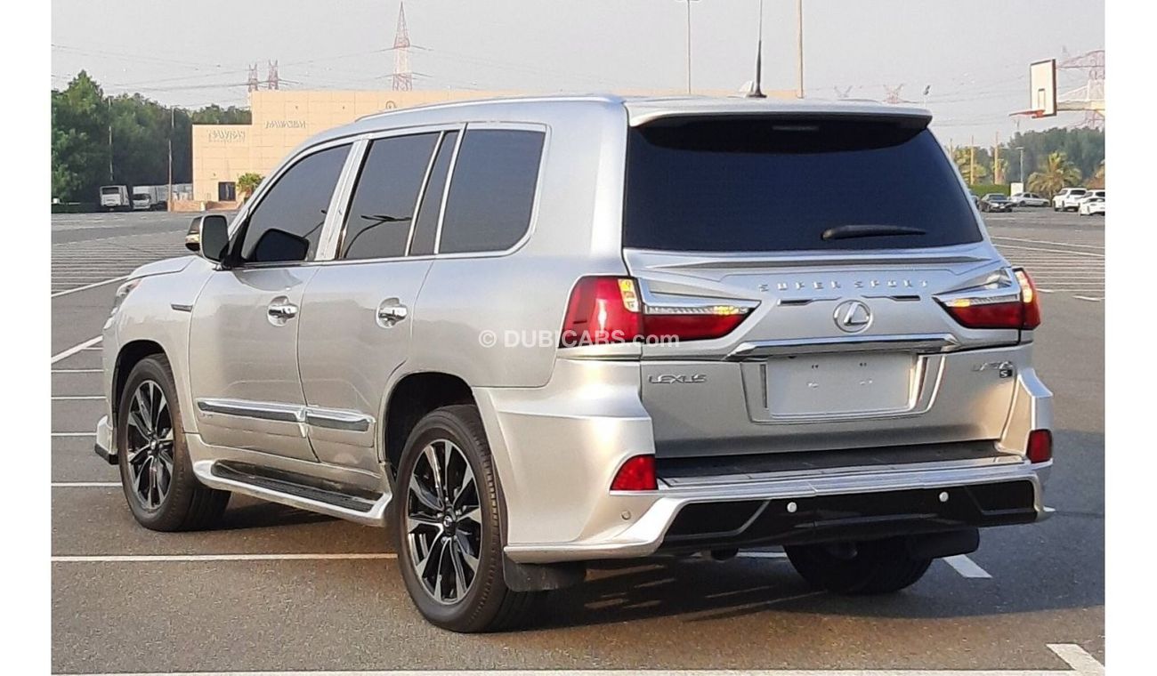 Lexus LX 570 facelifted