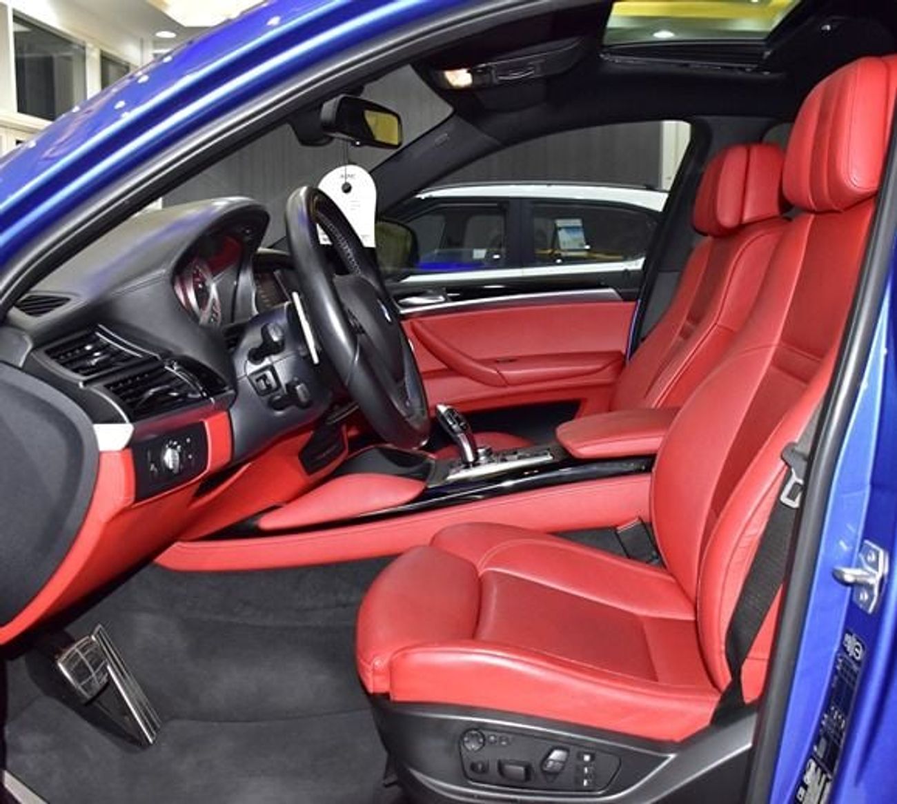 BMW X6M EXCELLENT DEAL for our BMW X6 M ( 2013 Model ) in Blue Color GCC Specs