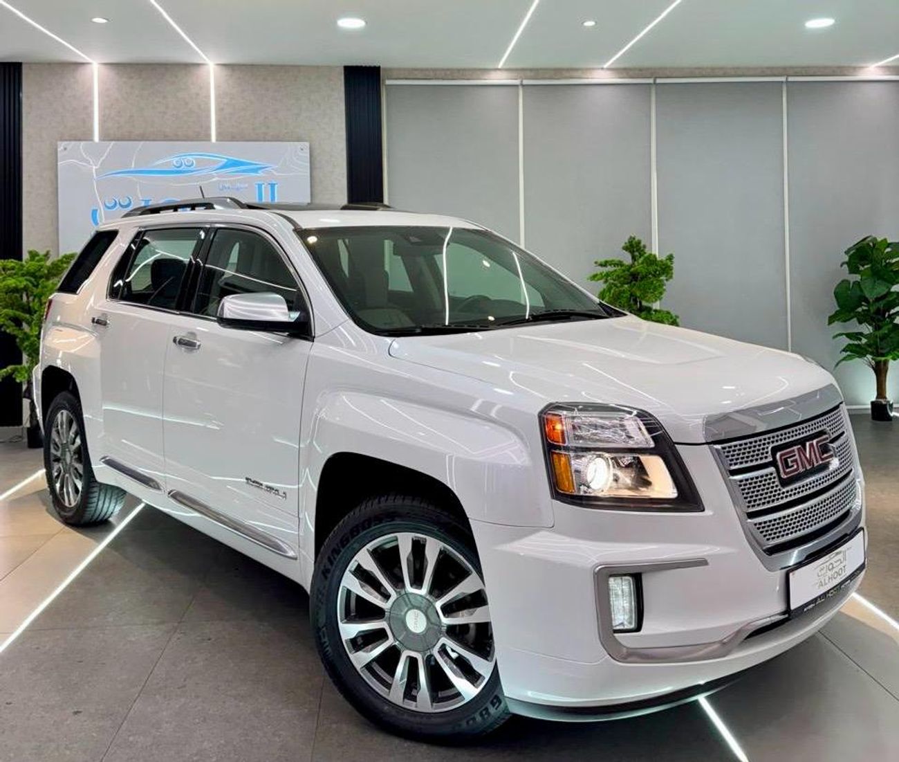 GMC Terrain 2.0T SLT (AWD) BEST GMC TERRAIN DENALI V6 || GCC || FULL OPTIONS || PANORAMIC ROOF || SCREENS