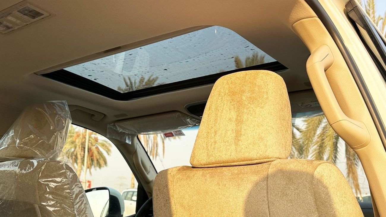 Toyota Land Cruiser GXR2 3.3L Toyota LC300 3.3L GX-R Turbo Diesel AT