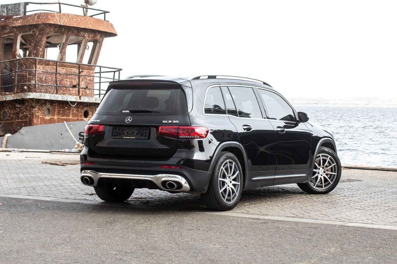 مرسيدس بنز GLB 35 AMG 4MATIC 2.0L