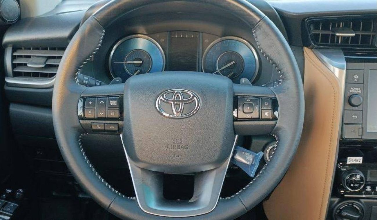 تويوتا فورتونر Toyota Fortuner 2.4L diesel AT V4 4WD 2025