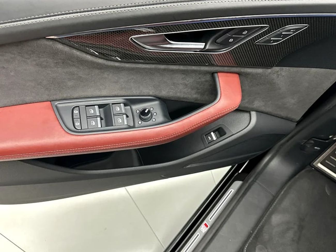 Audi SQ8 TFSI quattro 507hp (Ref# 033063)