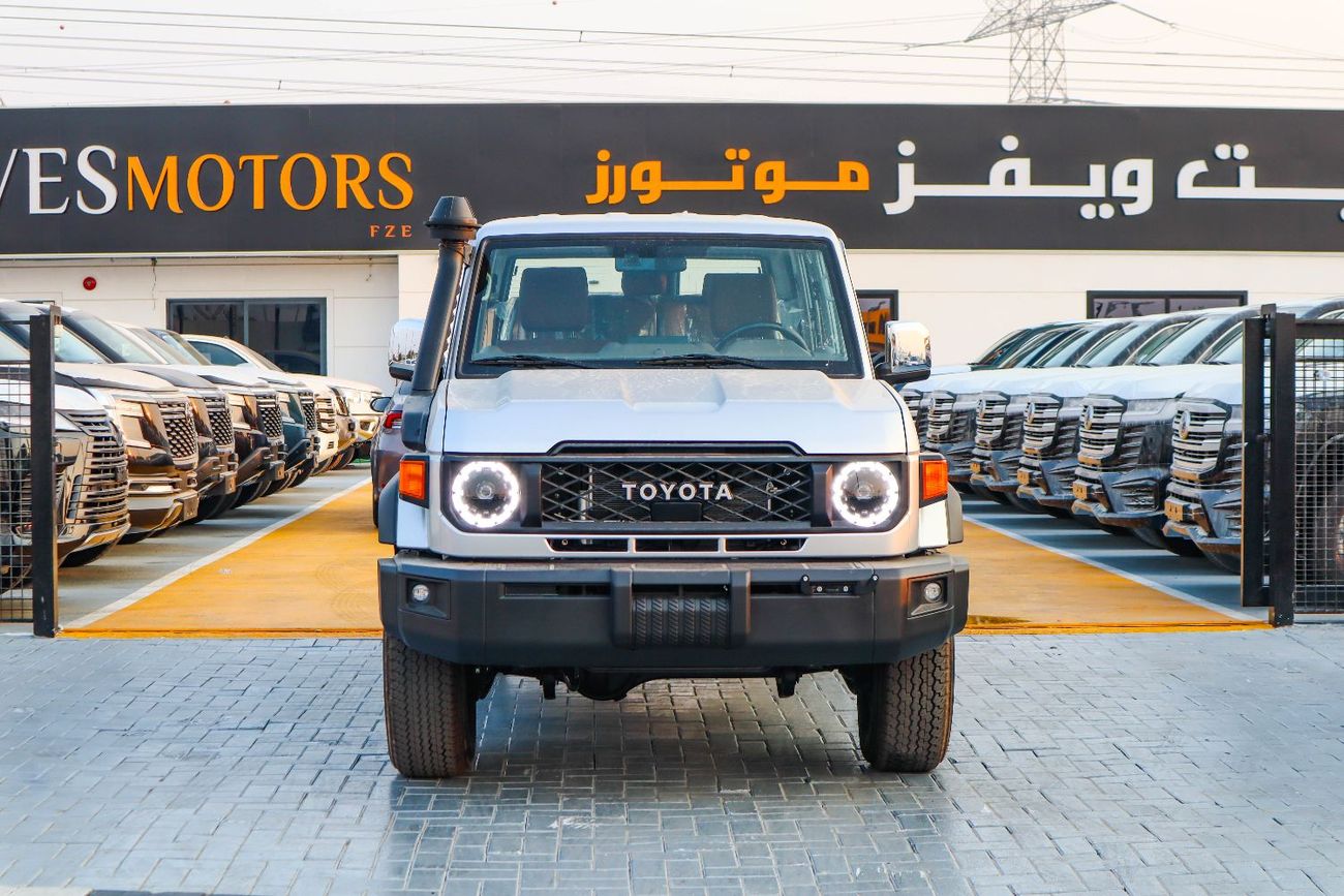 Toyota Land Cruiser 70 DLX 4.0L Toyota Land Cruiser 70 Series (GRJ76) 5-Door Hardtop - Full Option Spec List