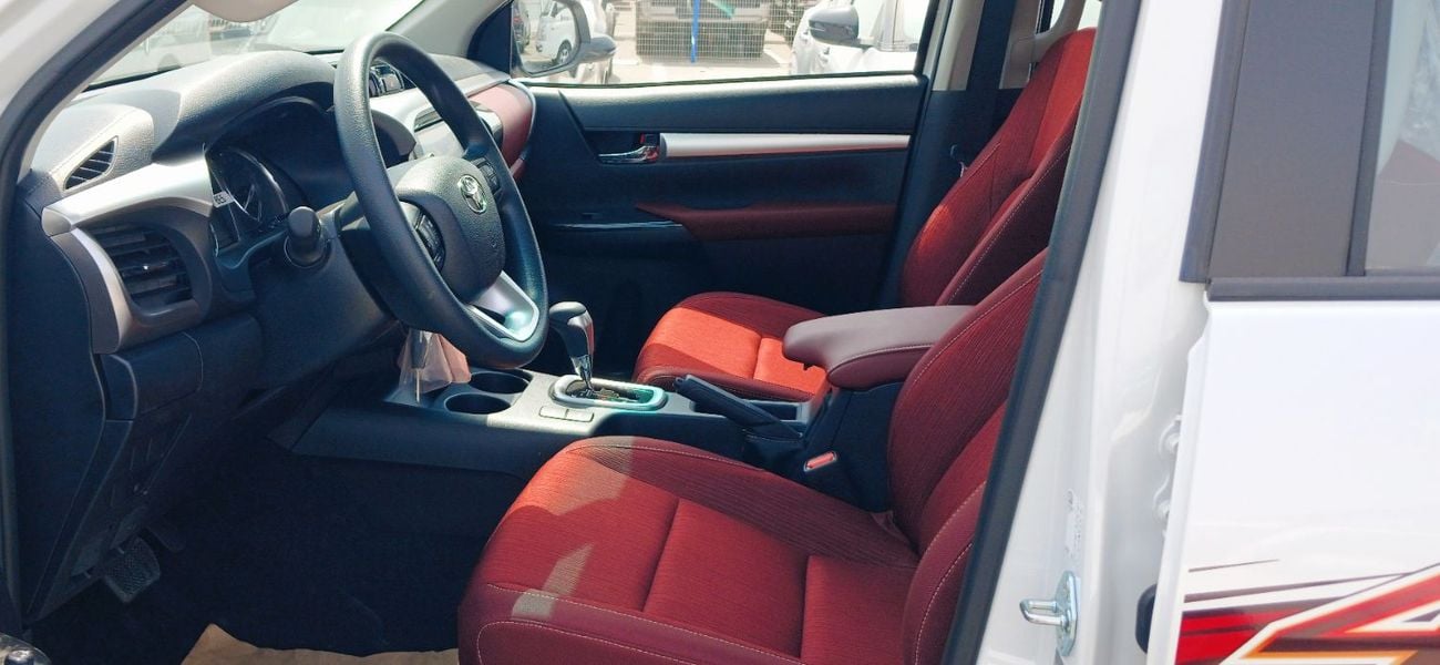 تويوتا هيلوكس Hilux 2.7L Petrol AT 4x4 2026YM