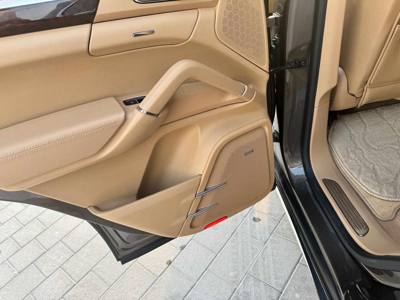 Porsche Cayenne GCC 2013 / 148000 km