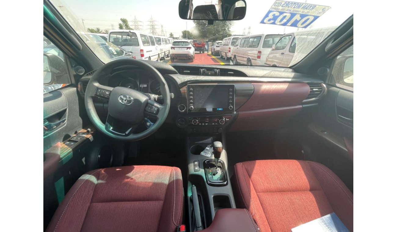 تويوتا هيلوكس TOYOTA HILUX ADVENTURE 4.0L، PETROL، MODEL 2021 أبيض خارجي مع داخلي أحمر ، فقط للتصدير