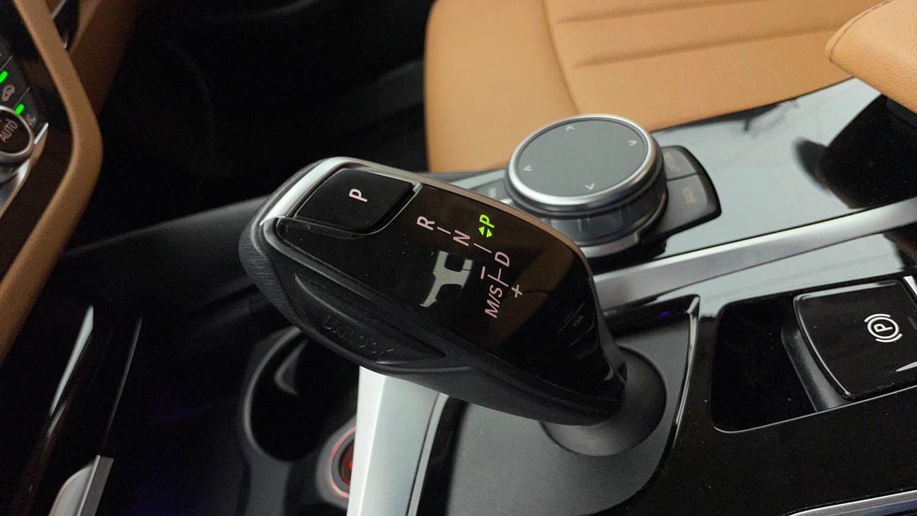 بي أم دبليو 520i JOY EDITION 2 | بدون دفعة مقدمة | اختبار القيادة في المنزل