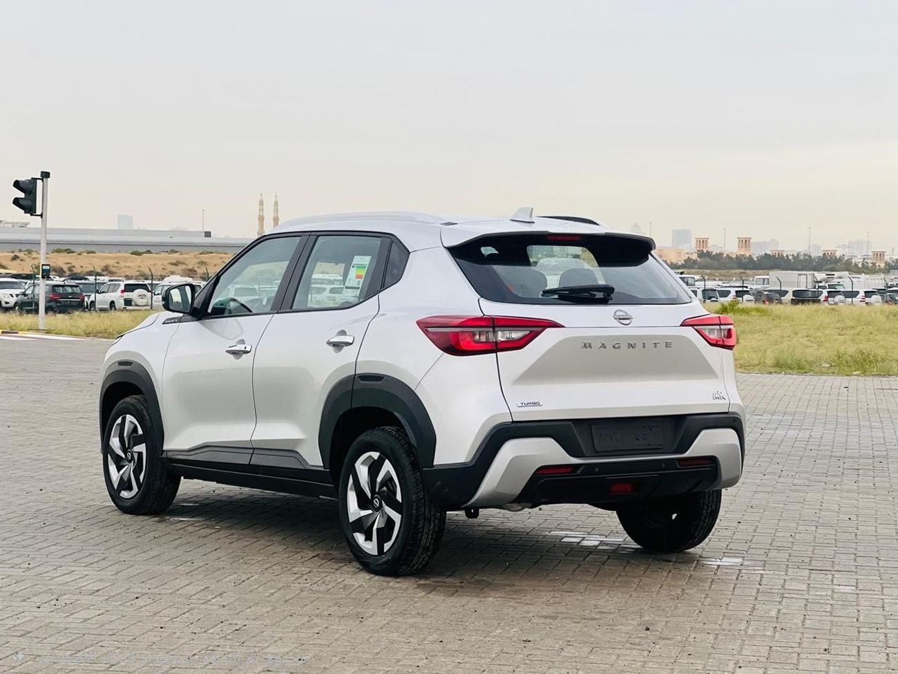 نيسان ماغنيت S