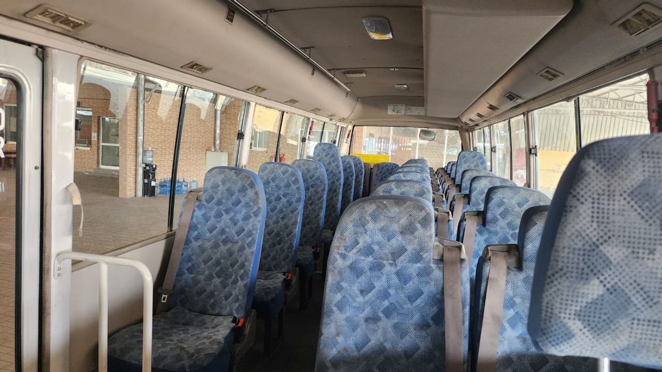 ميتسوبيشي روزا BUS/ DIESEL ENGINE/ M/T / GCC REGISTERED / 28 SEATS / LOT # 20638