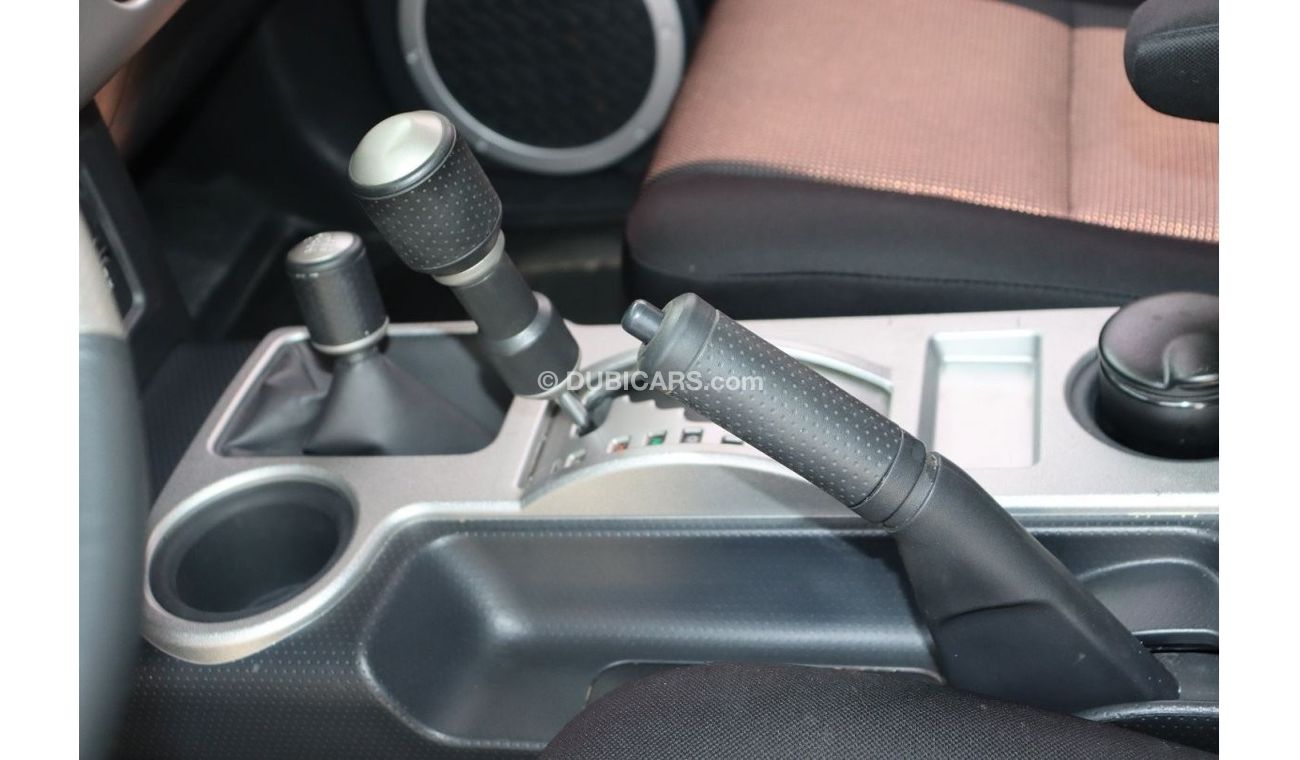 تويوتا إف جي كروزر VXR VXR Toyota FJ Cruiser VX.R | 2014 | GCC |