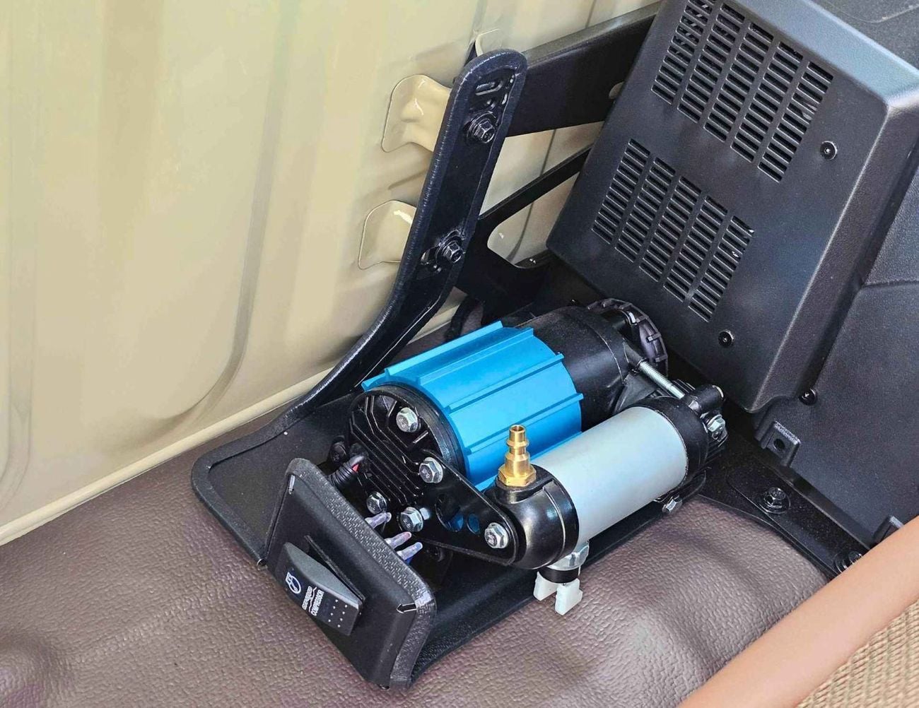 Toyota Land Cruiser Pick Up LX-Z1 | LC79 1GD-FTV SINGLE CABIN TURBO | 2.8L V4 DIESEL | DIFF LOCK | DVD CAMERA + LEATHER SEATS (C