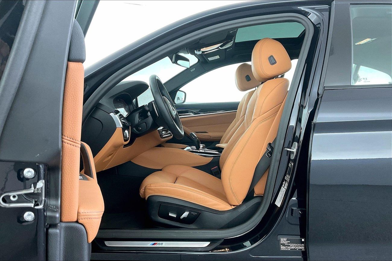 بي أم دبليو 520i M Sport | شامل الضمان | 0 ﺪﻔﻋﺓ ﺃﻮﻟﻯ