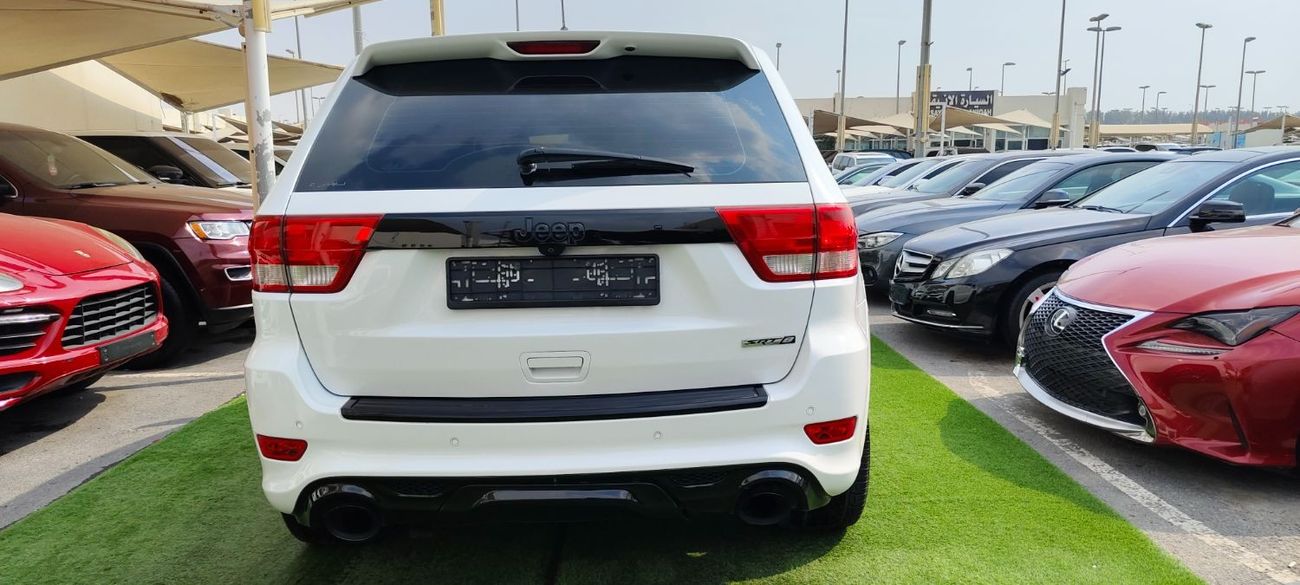 Jeep Grand Cherokee SRT8 6.4L