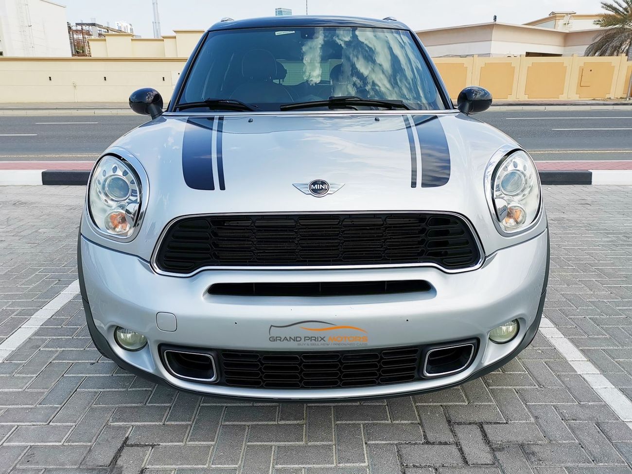 Mini Cooper S Countryman Mini Cooper S CountryMan ALL4 2011 Model GCC Specs With Partial Service History In Perfect Condition