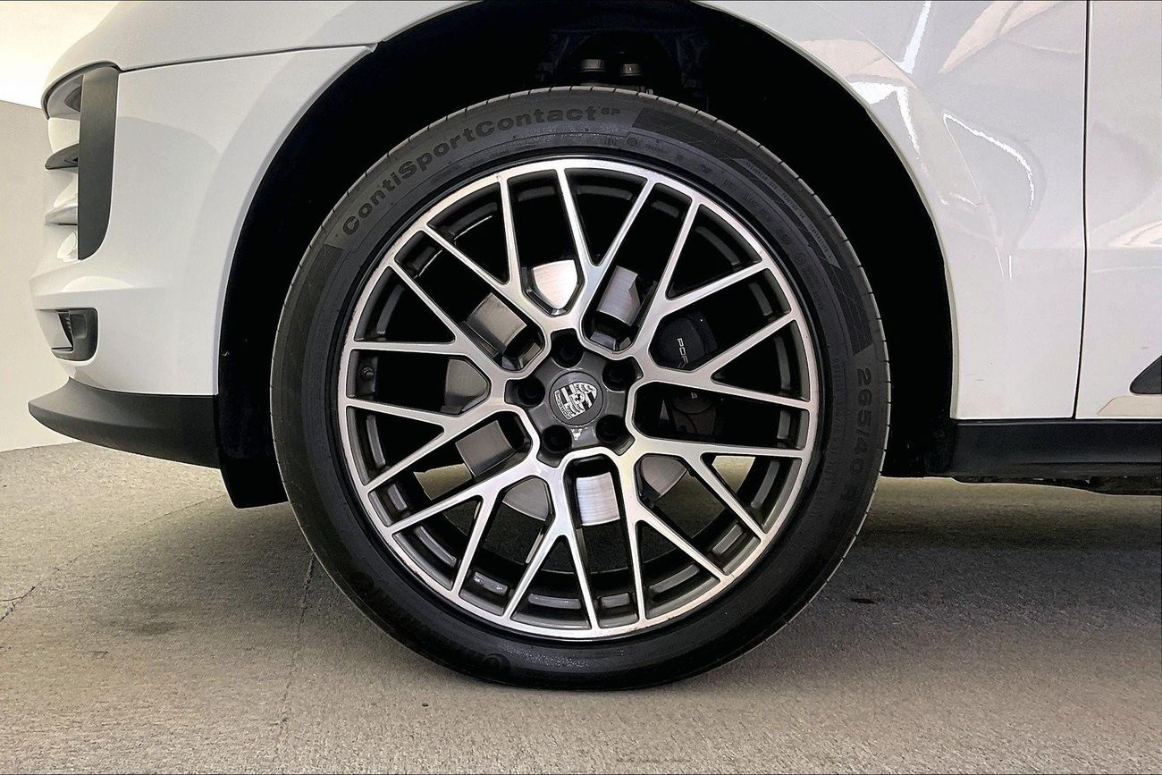 دودج تشالينجر SXT Plus | شامل الضمان | 0 ﺪﻔﻋﺓ ﺃﻮﻟﻯ