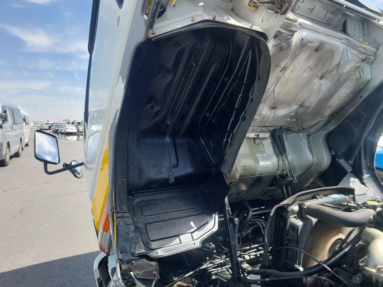 Mitsubishi Fuso Canter MITSUBISHI CANTER TRUCK RHD 1995 MODEL 4.5 L DIESEL MANUAL(PM02304)