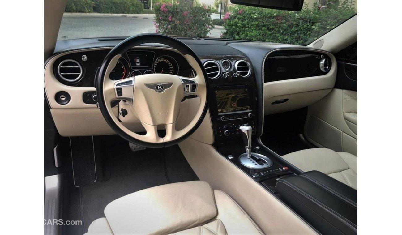 Bentley Continental Flying Spur = DROP PRICE OFFER = FREE REGISTRATION WITH WARRANTY - GCC SPECS -