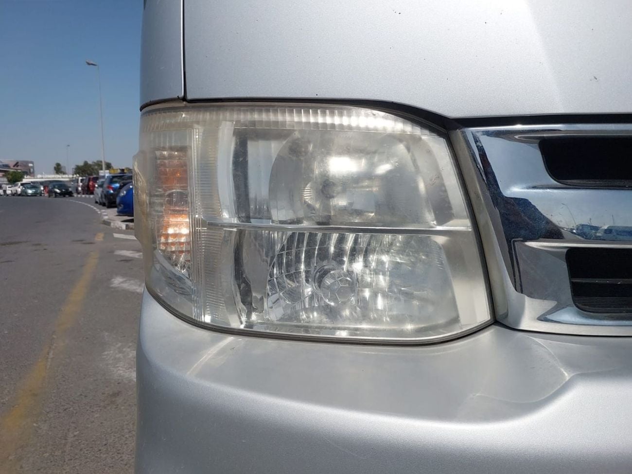 Toyota Hiace TOYOTA HIACE VAN RHD 2013 MODEL 3.0 L DIESEL AUTOMATIC(PM11956)