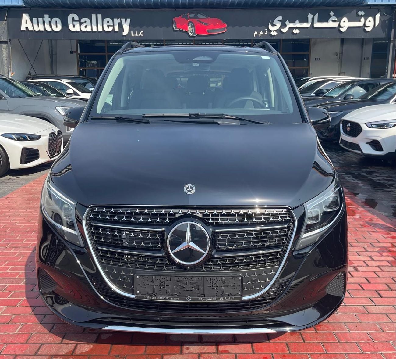 مرسيدس بنز V 300 Avantgarde Under Agency Warranty 2026 GCC