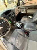 ميتسوبيشي باجيرو GLS Mid 3.0 (3 doors)