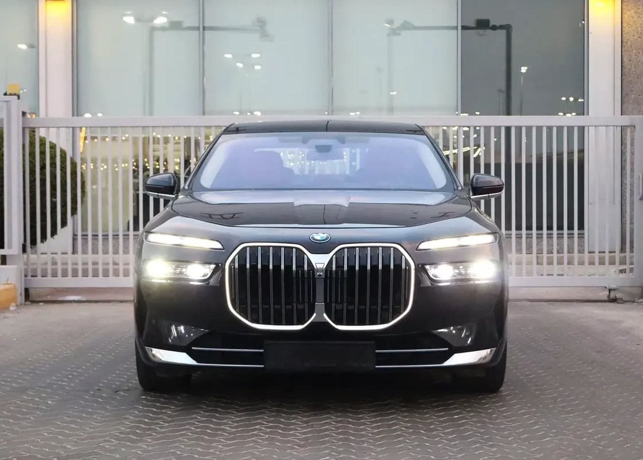 BMW 735i DESIGN PURE EXCELLENCE BMW 7 Series 735 2025 GCC specs