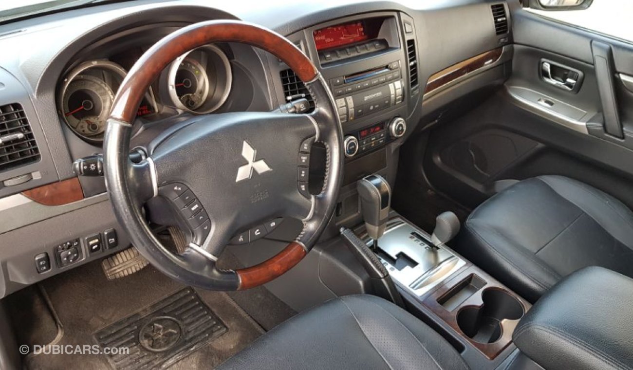 Mitsubishi Pajero 2014 Gls 3.8 Ltr Top options gcc specs