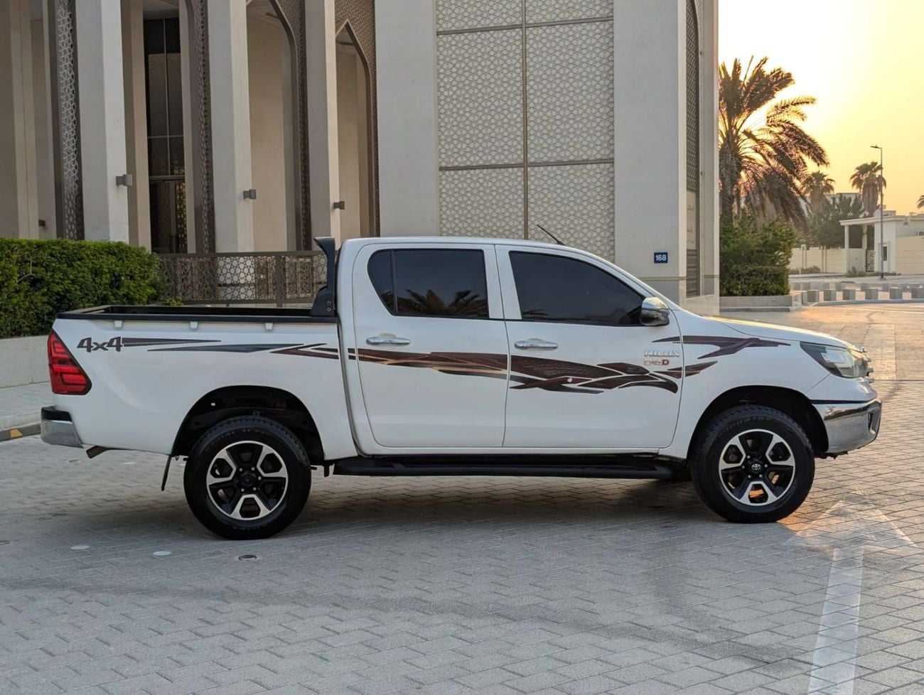 Toyota Hilux GLS Toyota Hilux 2022 GCC Specs Diesel V4 2.4L Excellent Condition