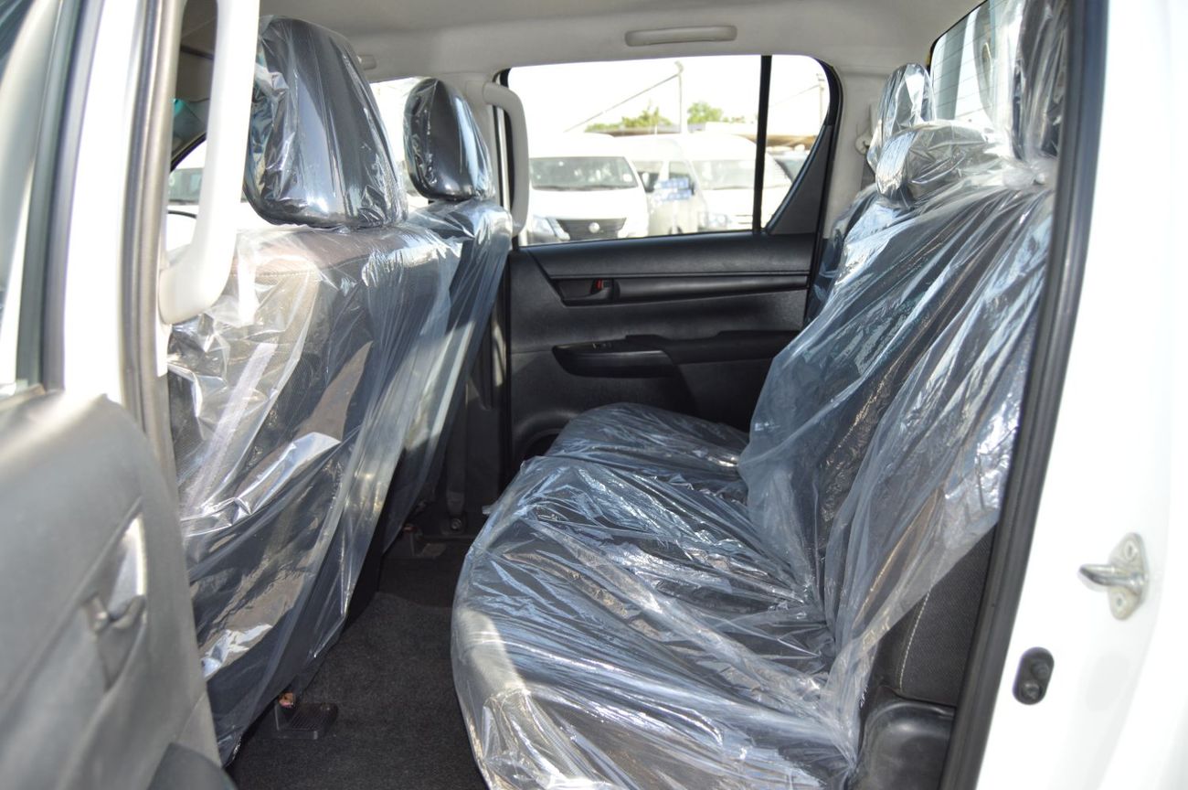 تويوتا هيلوكس Double cabin 2.8L, perfect inside and outside
