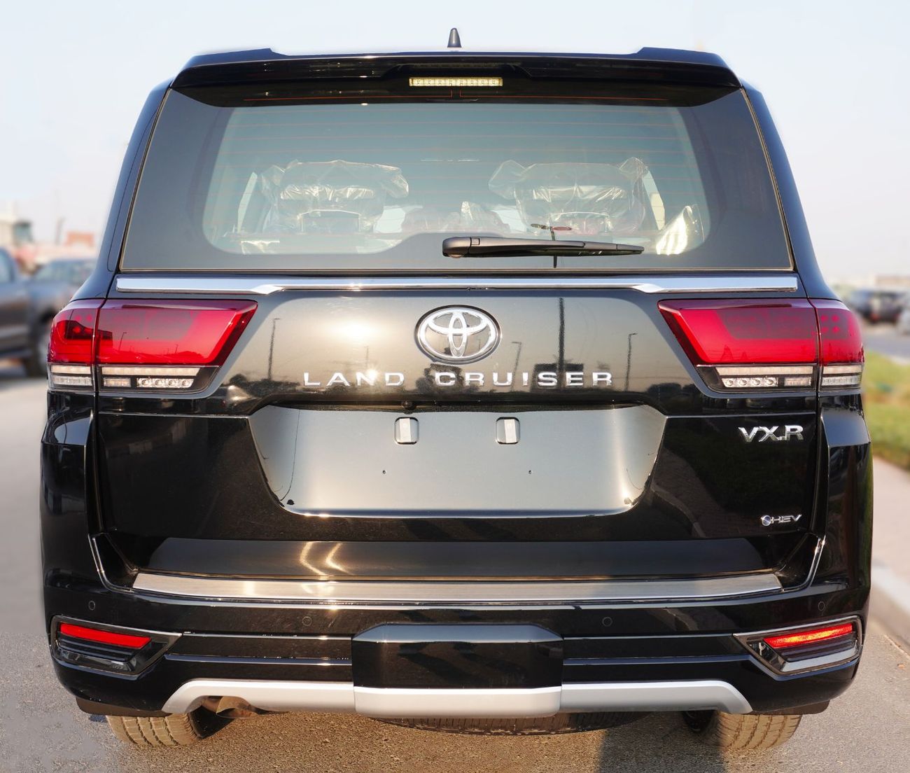 Toyota Land Cruiser 3.5T VXR Hybrid