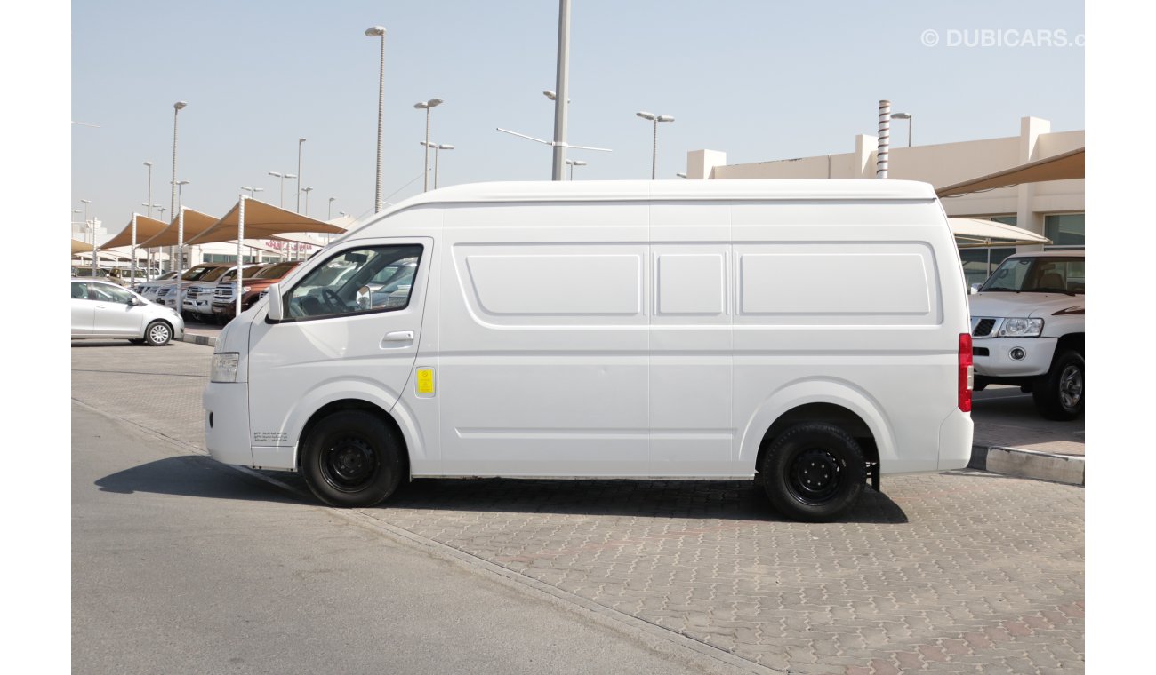 فوتون فيو CS2 TRANSOR HI ROOF PANEL DELIVERY VAN