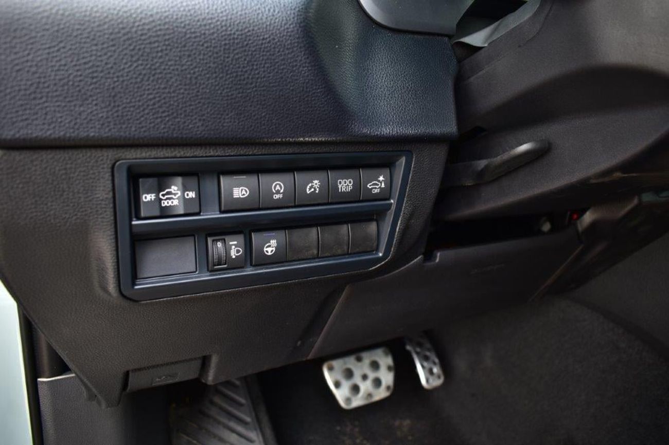 Toyota Tundra CREWMAX SR5 TRD OFFROAD 3.4L PETROL