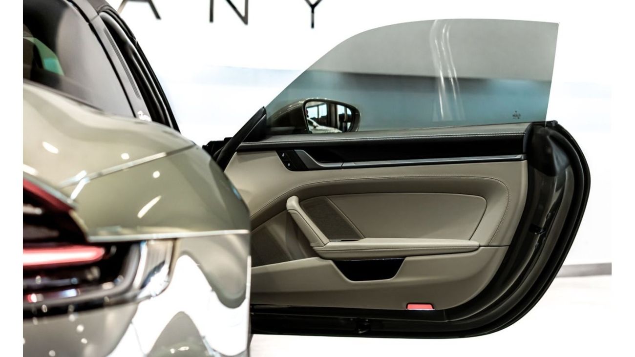 Porsche 911 2022 Porsche Targa 4, Porsche Warranty Valid, Full Service History, Low KMs, GCC