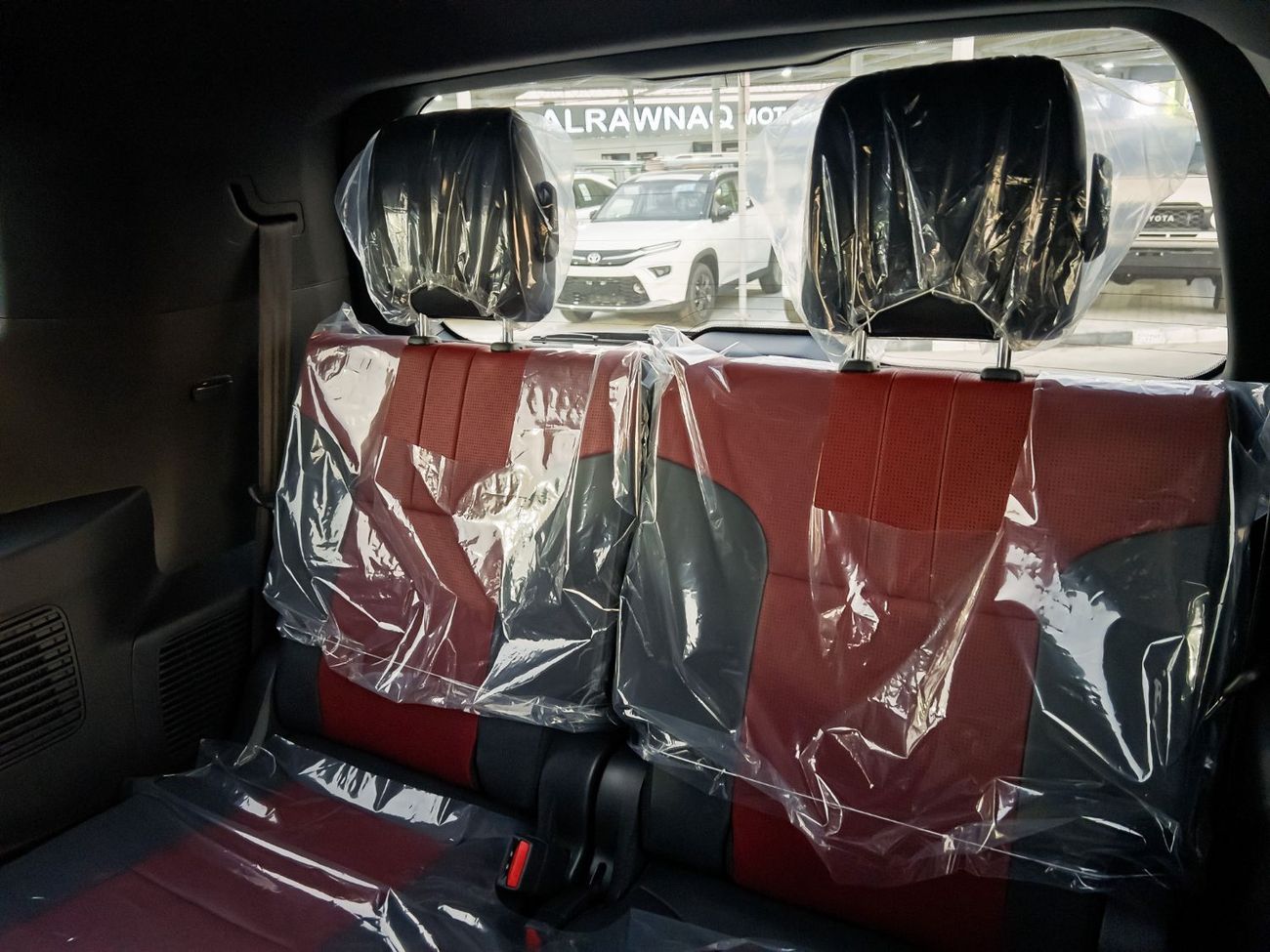 Toyota Land Cruiser 3.5T VXR Hybrid EXPORT ONLY - 2025 LC300 3.5L VXR Hybrid (Bahraini Spec)