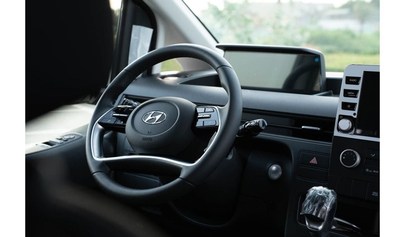 Hyundai Staria 10years warranty and 5 years service Contact number 0507273386