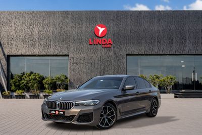 بي أم دبليو 520i M SPORT بي إم دبليو 520i M-Sport موديل 2023 بقوانين مجلس التعاون الخليجي | ضمان الوكالة | عقد صيانة