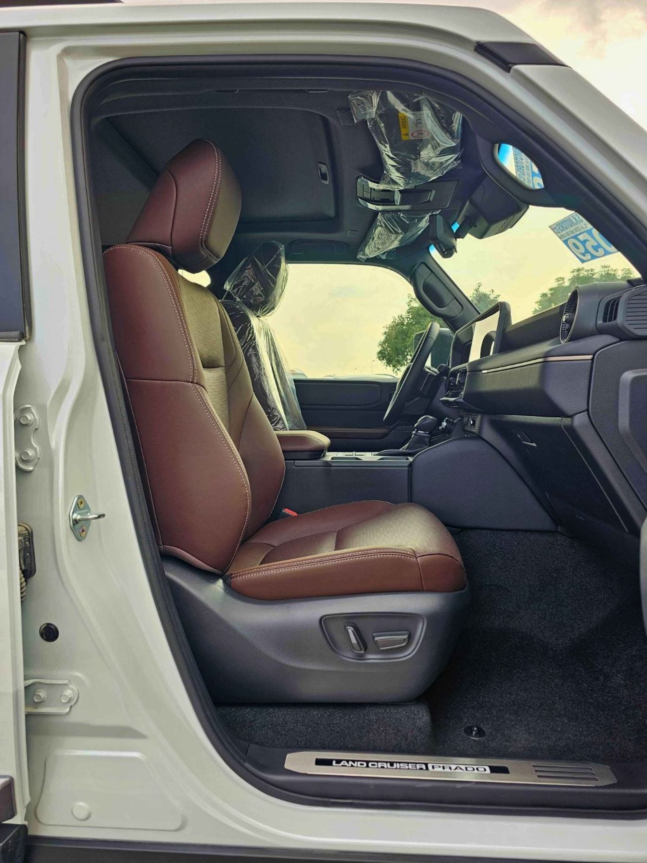 تويوتا برادو ADVENTURE TURBO / 2.4L V4 PETROL / RADAR / HEADUP DISPLAY / 360* CAMERA WITH PWR SEATS / (CODE#PPADV