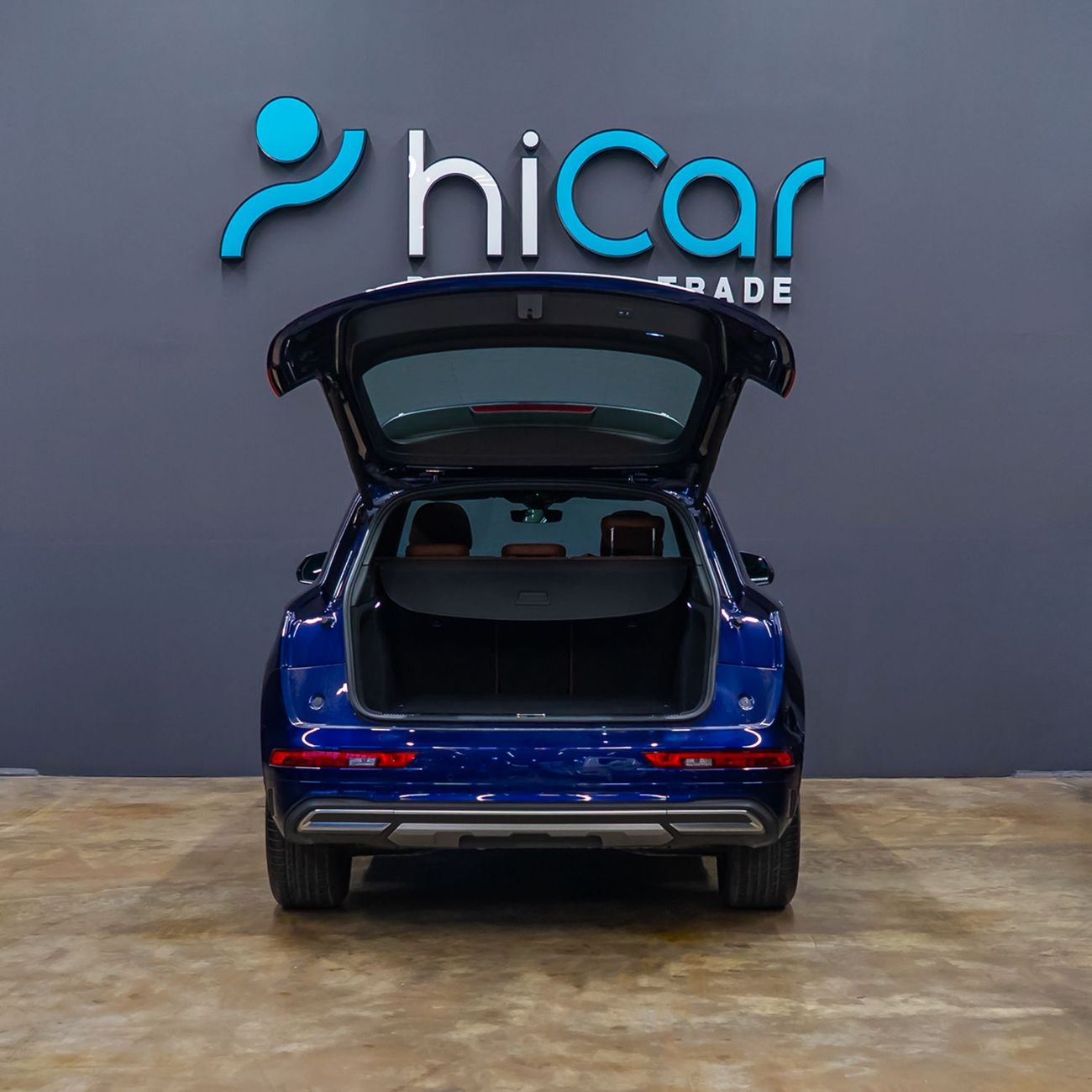 Audi Q5 45 TFSI Quattro 2.0L AED 2,394 pm • 0% Downpayment • Audi Q5 45TFSI Quattro • 1 Year Warranty