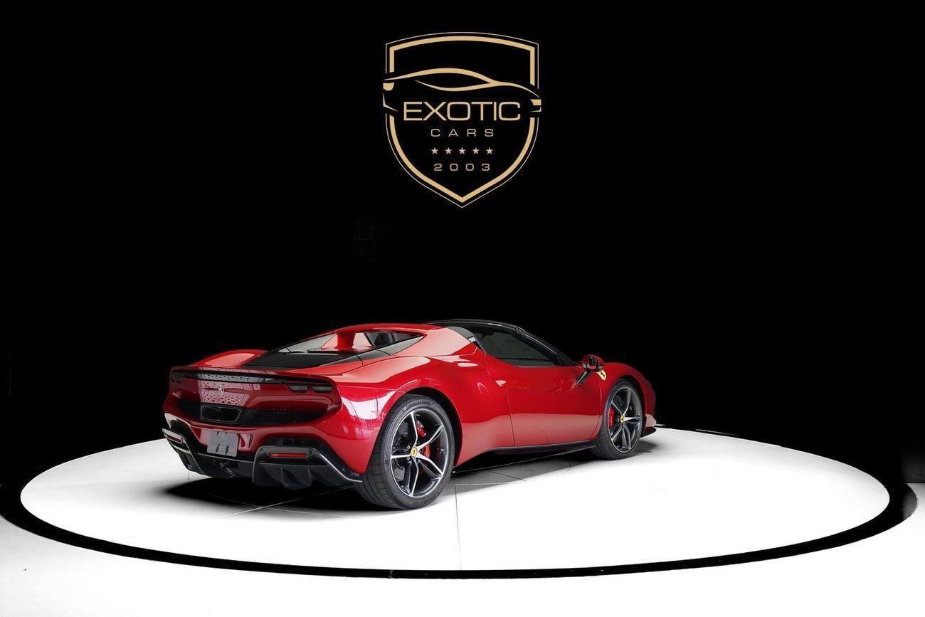 فيراري 296 GTS