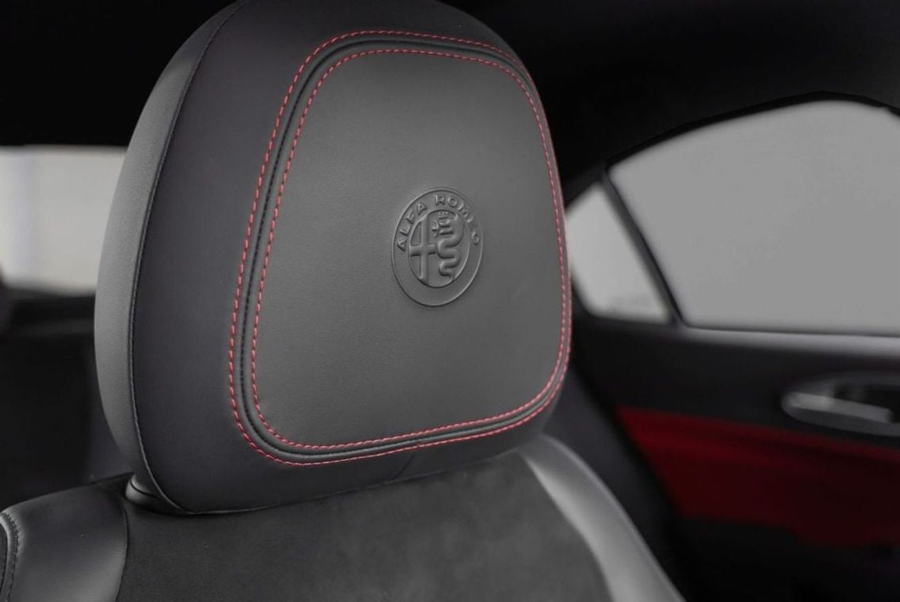 Alfa Romeo Giulia Quadrifoglio 2.9L (505 HP)