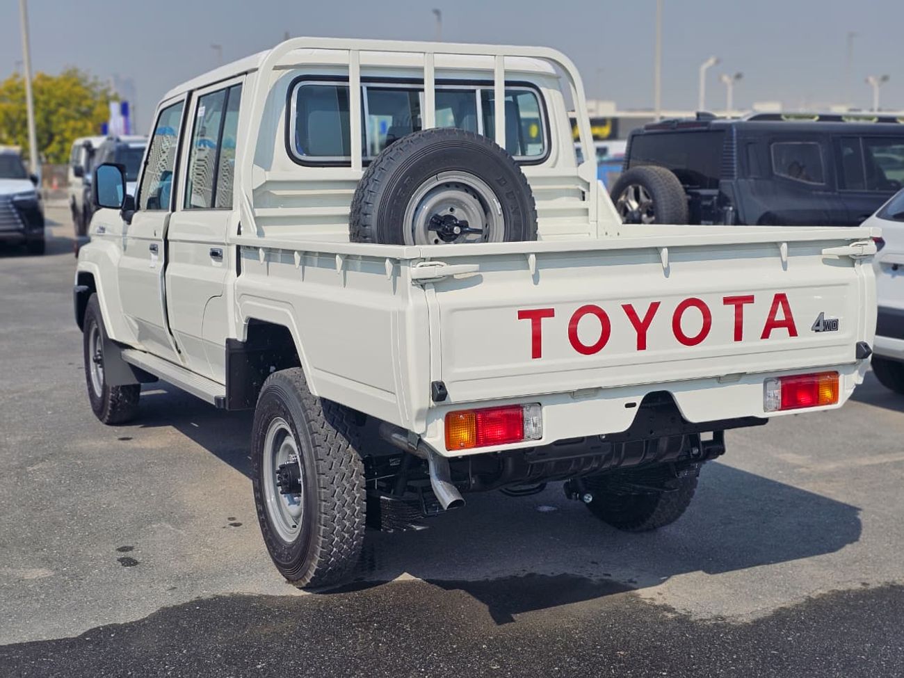 تويوتا لاند كروزر بيك آب DC 4.2L DIESEL MANUAL TRANSMISSION ( FOR RE-EXPORT ONLY )