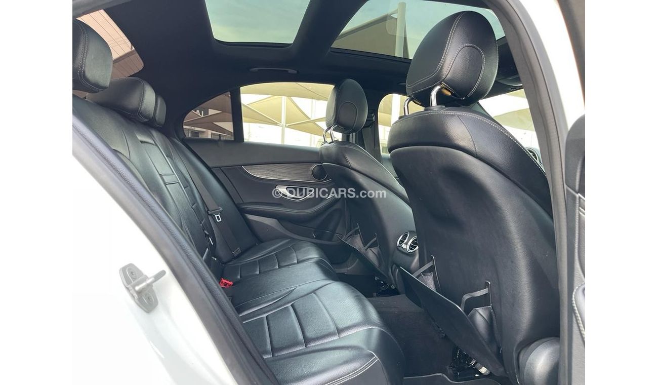 Mercedes-Benz C 300 Std Mercedes C300_Canadian_2015_Excellent_Condition _Full option