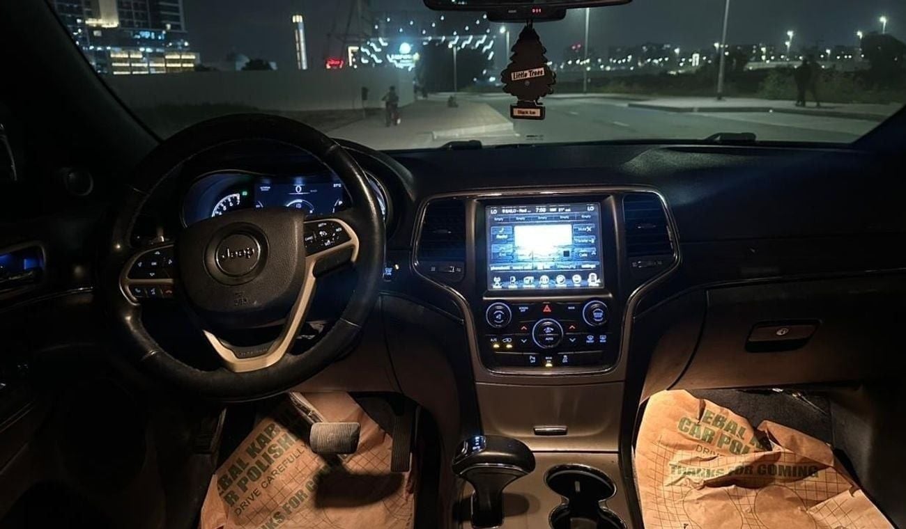 جيب جراند شيروكي Altitude 3.6L