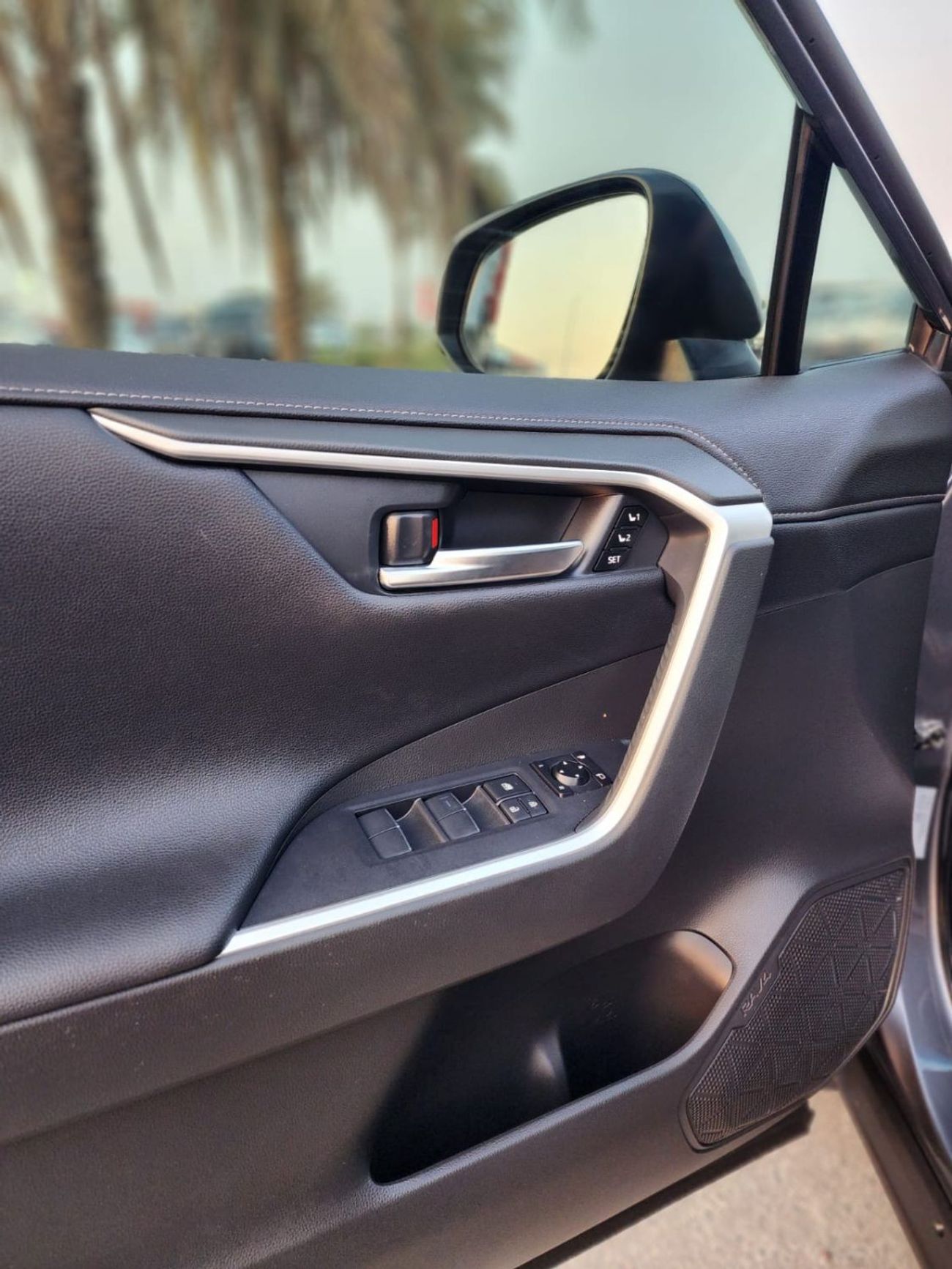 Toyota RAV4 TOYOTA RAV 4 LIMITED HYBRID