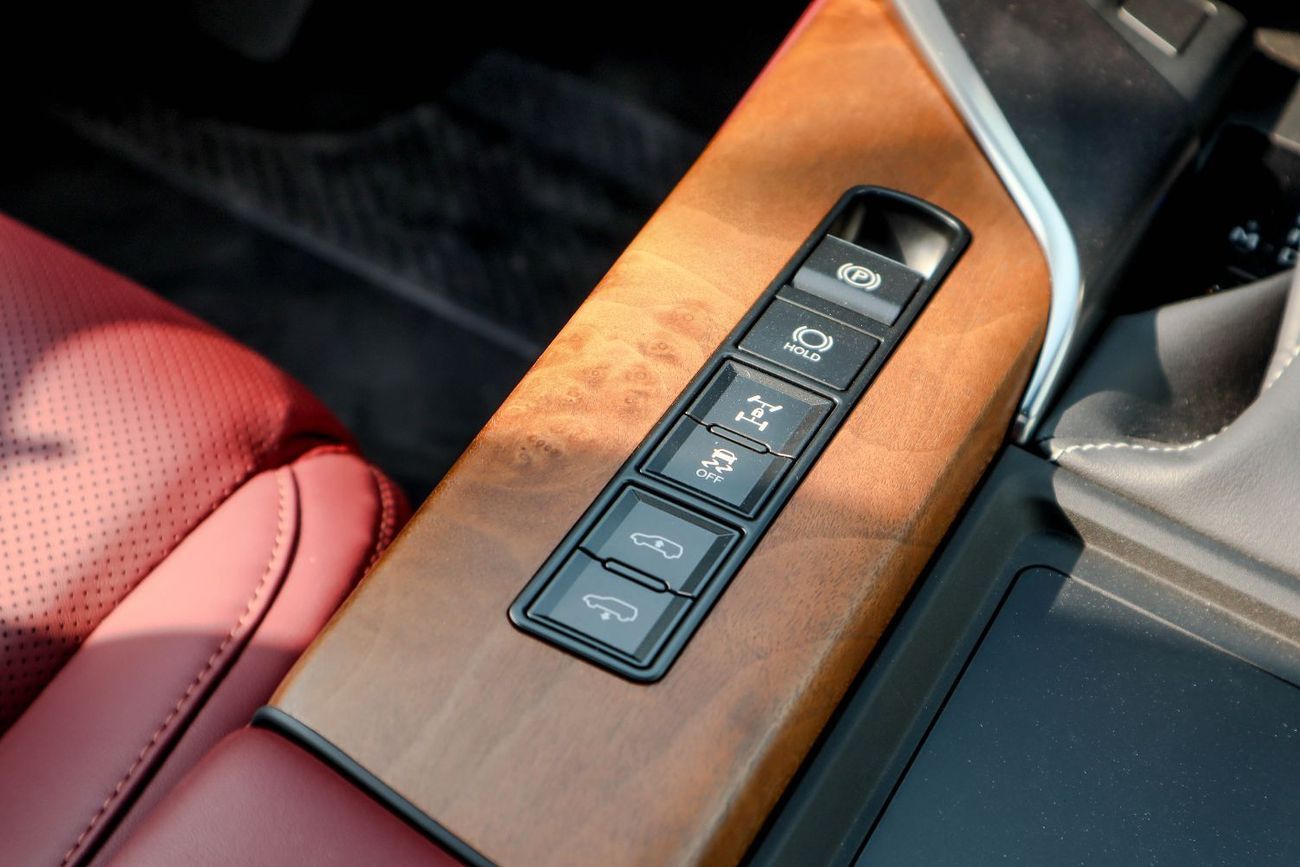 لكزس LX 600 2025 Lexus LX600 Signature Grade (VJA310) 3.5L Turbo