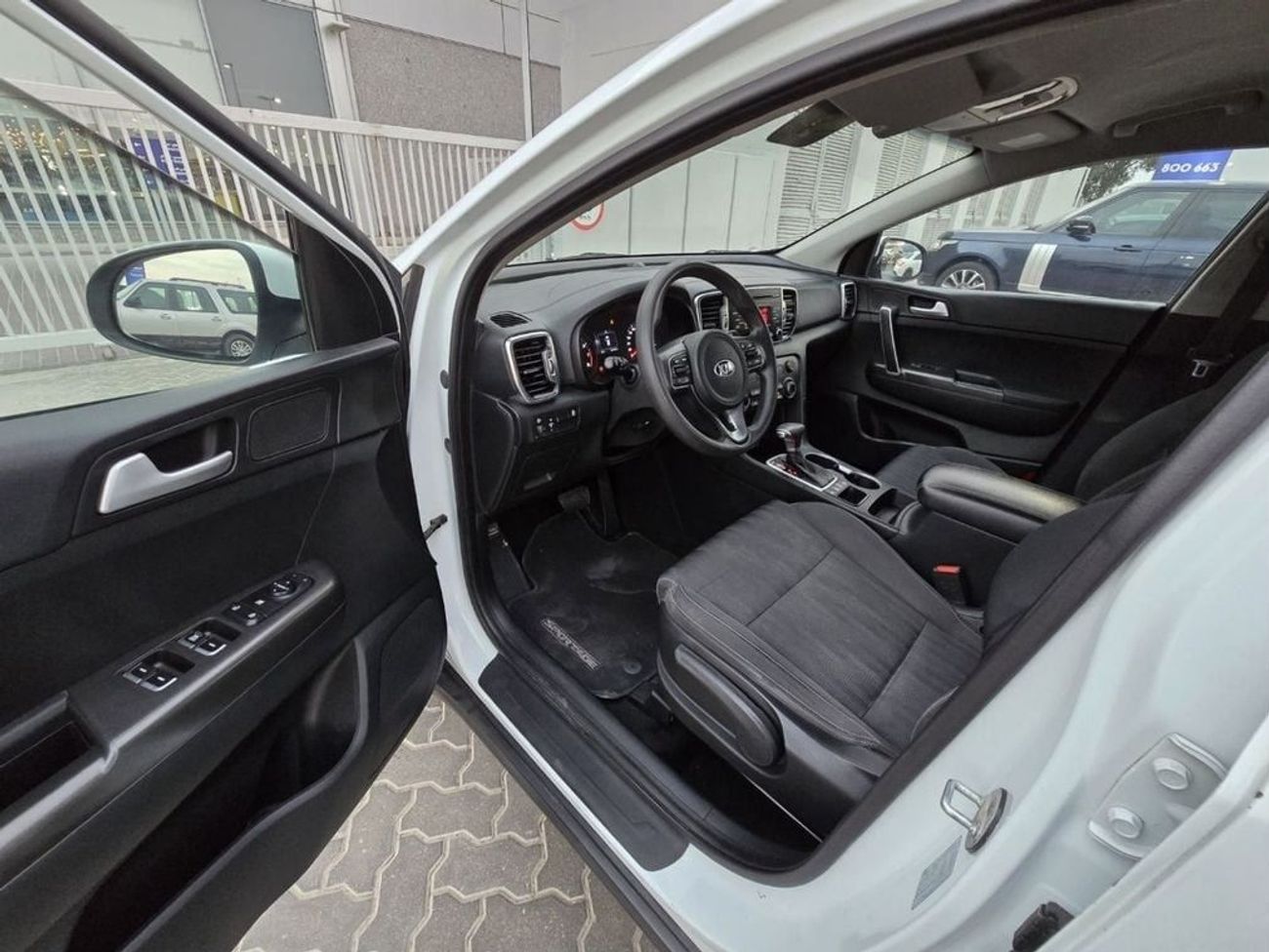 Kia Sportage LX Top 2.4L KIA SPORTAGE 2017 GCC ORGINAL PAINT // ACCIDENT FREE // GOOD CONDITION