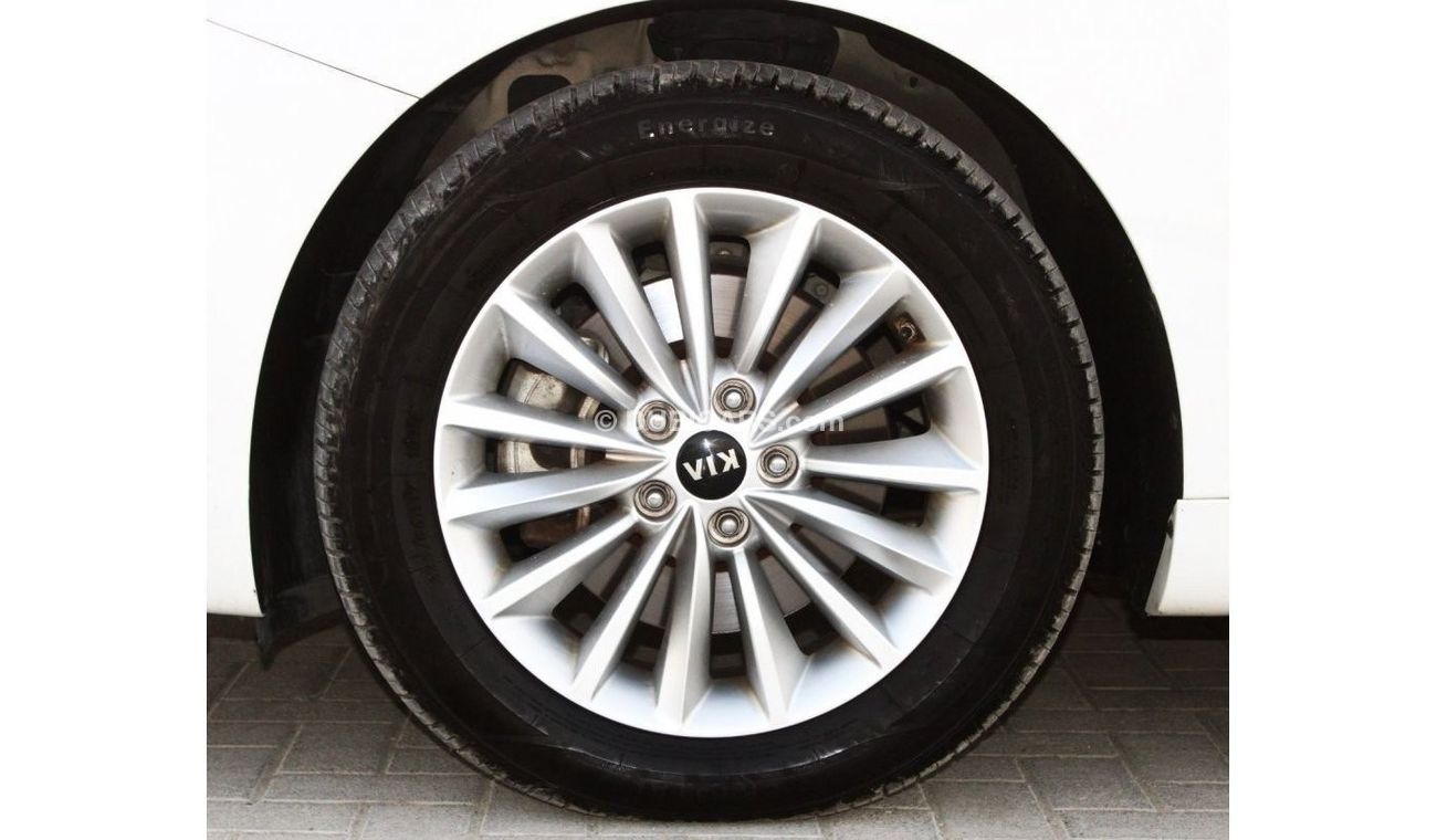 Kia Cadenza GDi Mid Kia Cadenza 2020 GCC, in excellent condition