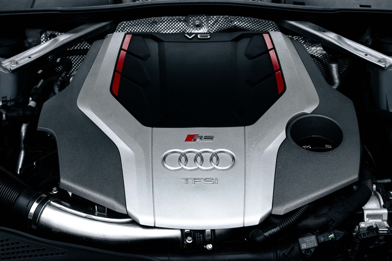 Audi RS5 RS5 | 3,721 P.M | 0% Downpayment | Pristine Condition!