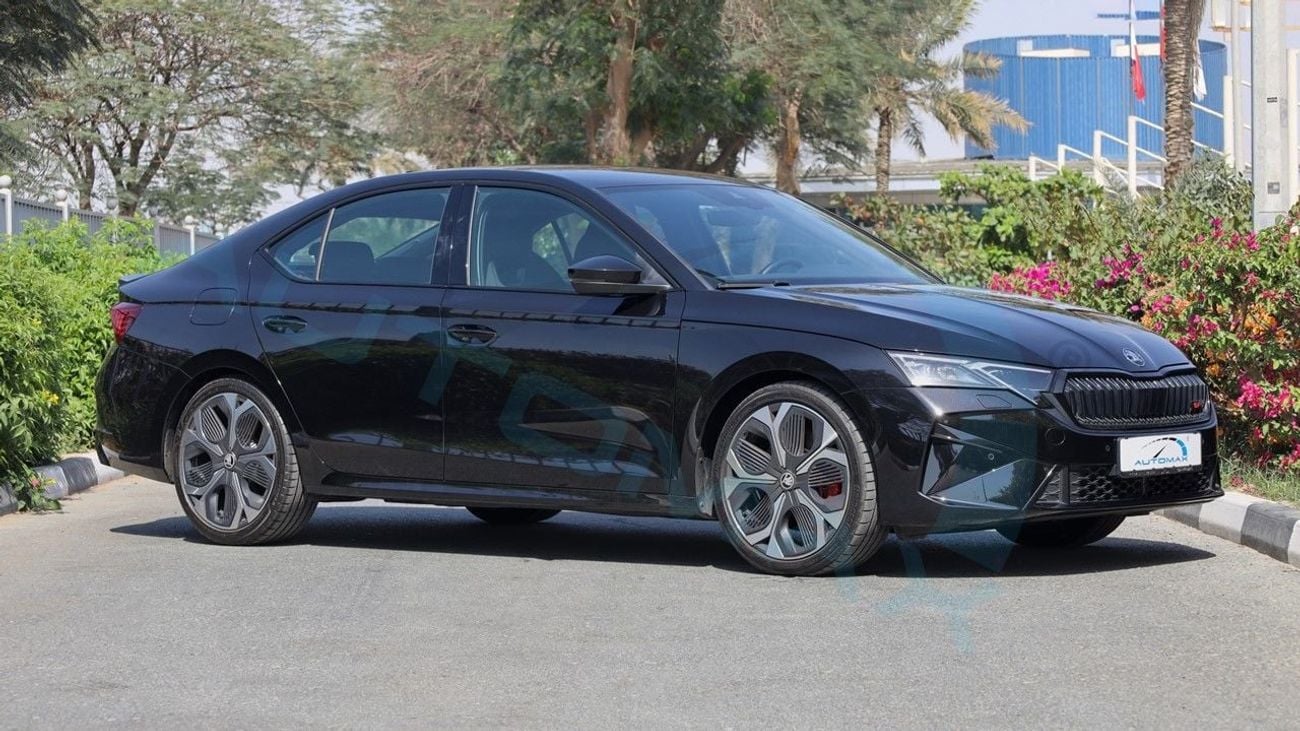سكودا أوكتافيا VRS 2.0T FWD GCC 2025 0Km With 5 Years Warranty & 5 Years Service @Official Dealer