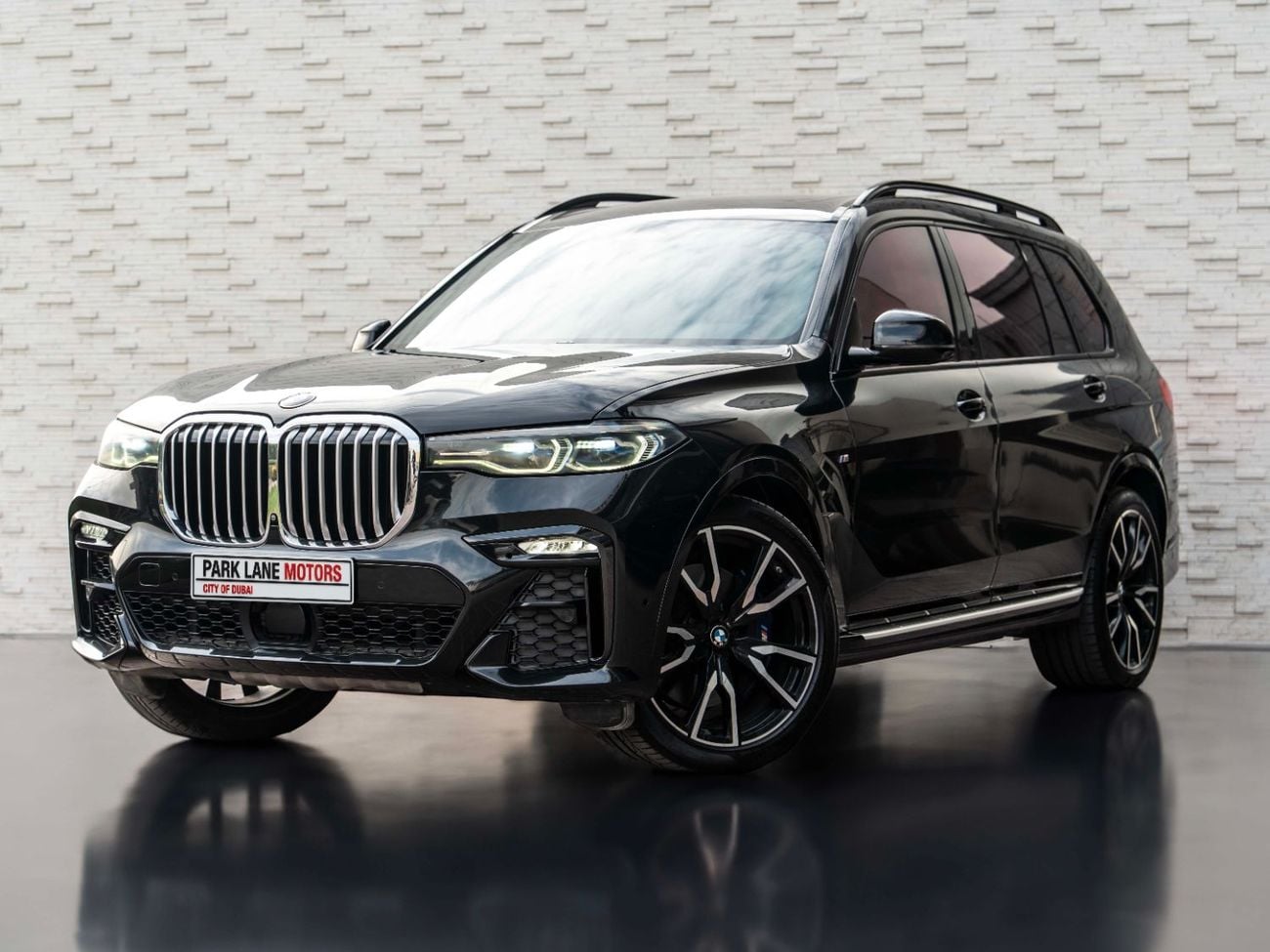 BMW X7 M50i 4.4L (523 HP)